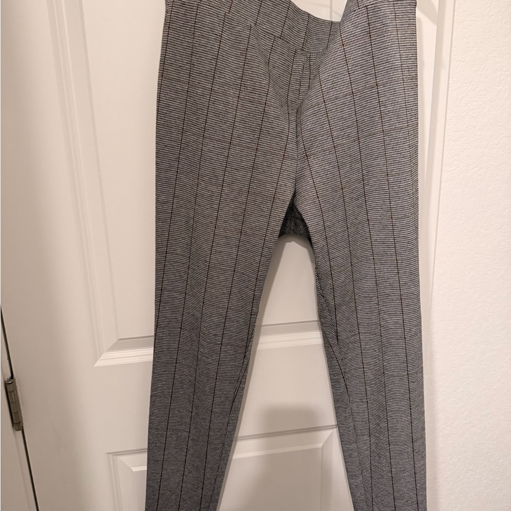 LOFT Black and White Houndstooth Pants